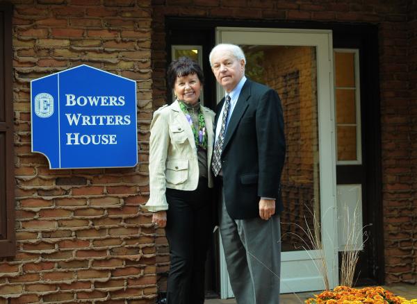 Kenneth L. Bowers ’59 and Rosalie Erb Bowers ‘58 in front of writers house