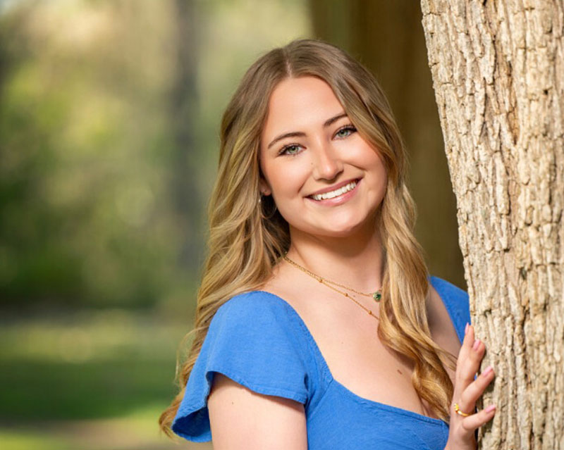 Zoey Henning on campus
