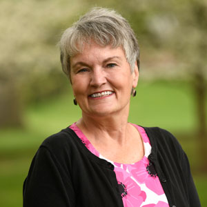 Polly Orenstein Headshot