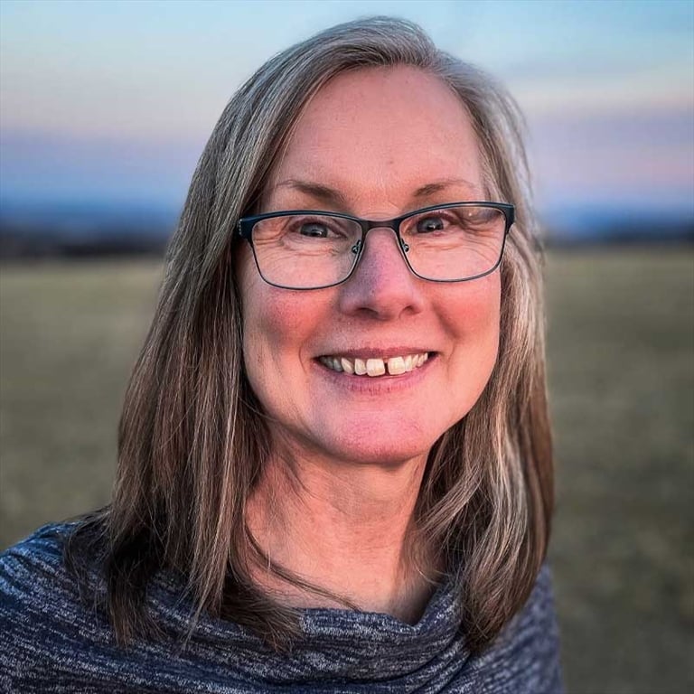 mary clark headshot