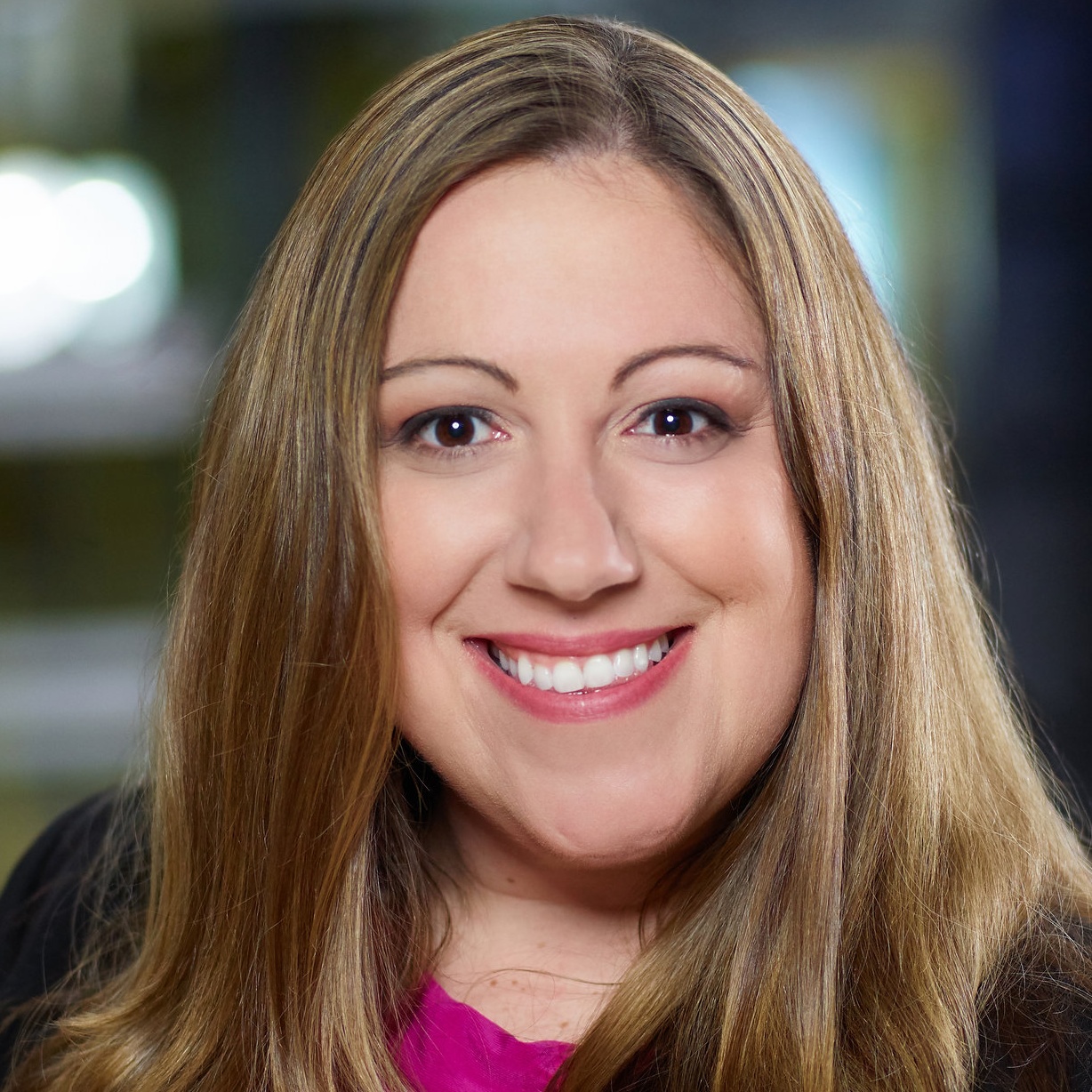 christine archer headshot