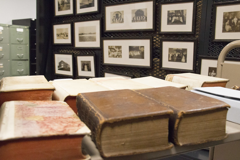 books in archivre