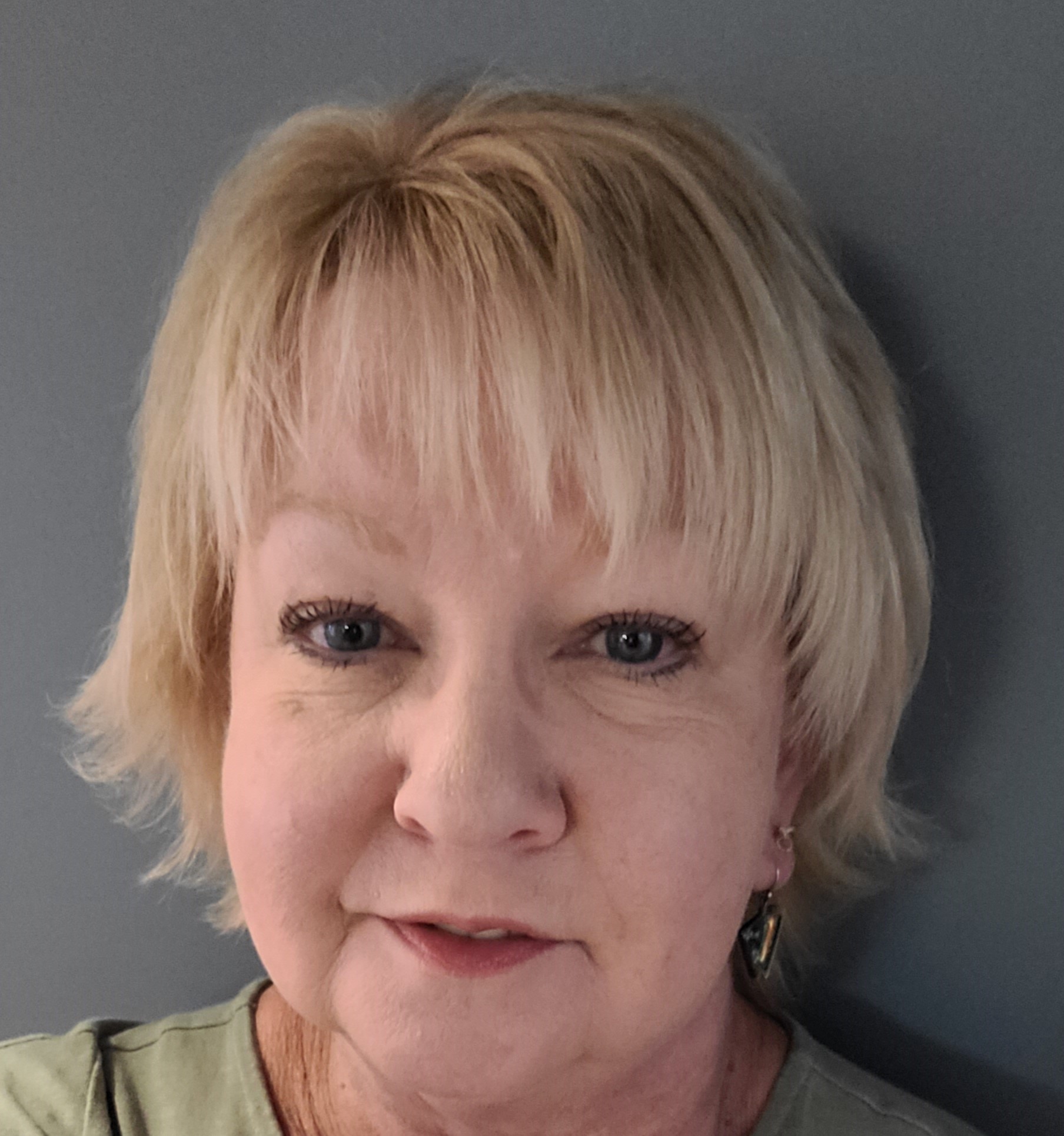 MaryAnn Sluzis