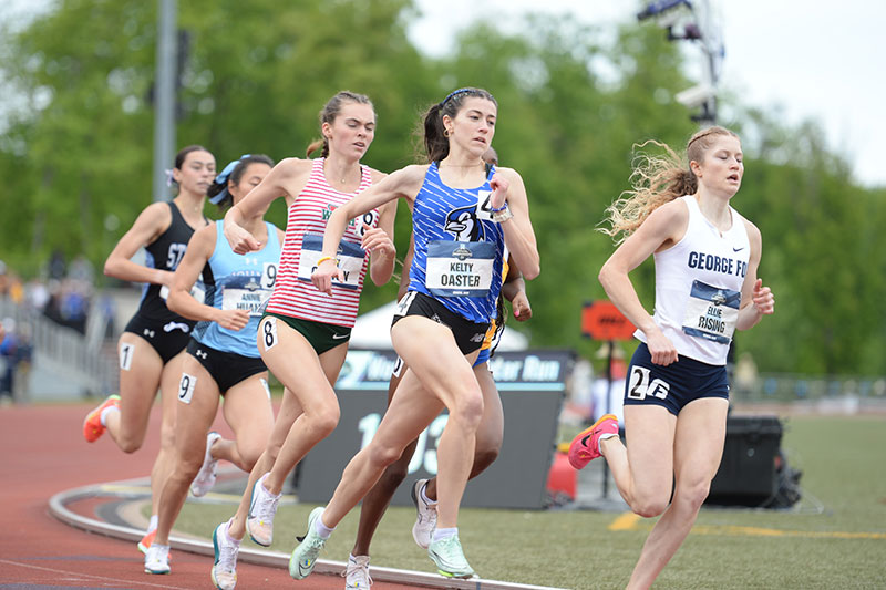 Kelty Oaster competing at the NCAA Championships