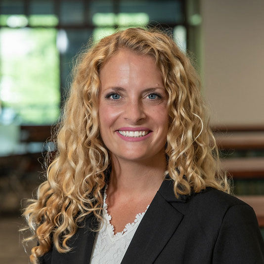Headshot of Laura Cunningham