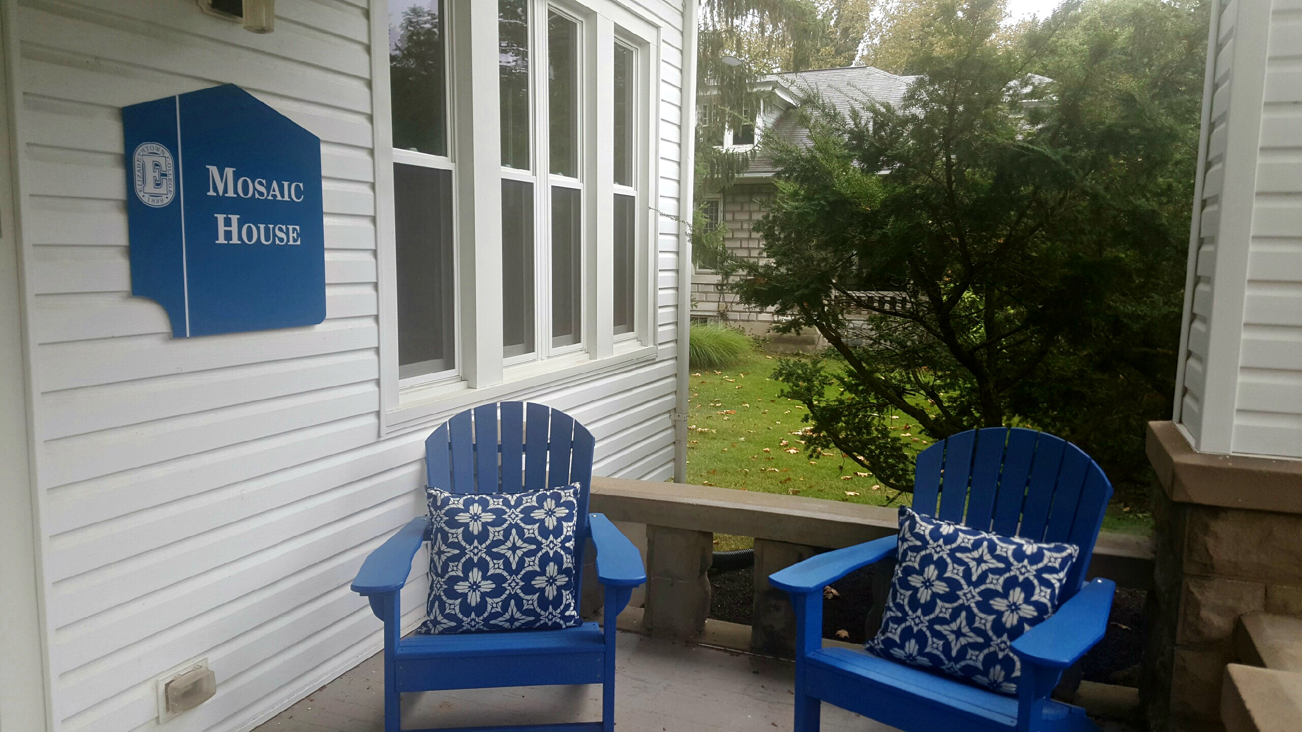 Mosaic House Porch