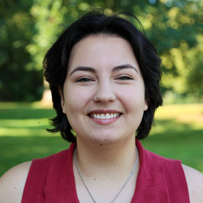 taylor thompson headshot