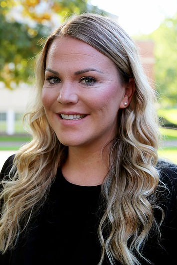 Kadee Crandall Headshot