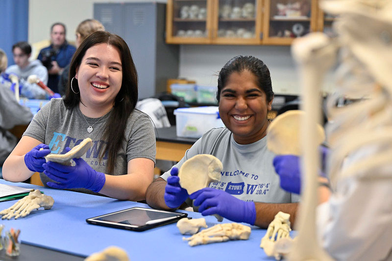 anatomy students in class